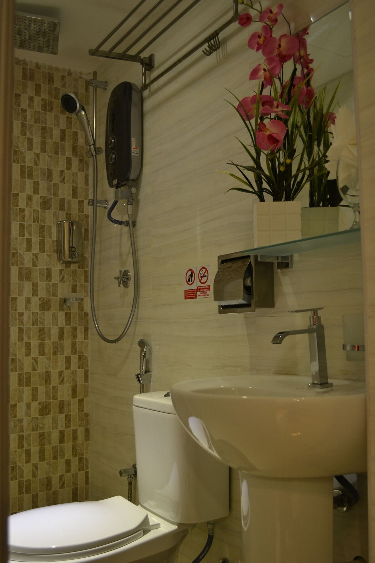 Dr Hotel Bayan Lepas Kültér fotó